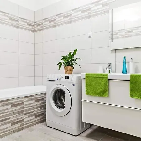 Green Apartman Balatonlelle Apartment